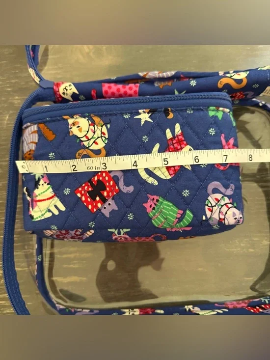 NWT Vera Bradley Quilted Catnip Christmas Print Cosmetic Bag Set of 4 - Picture 10 of 11